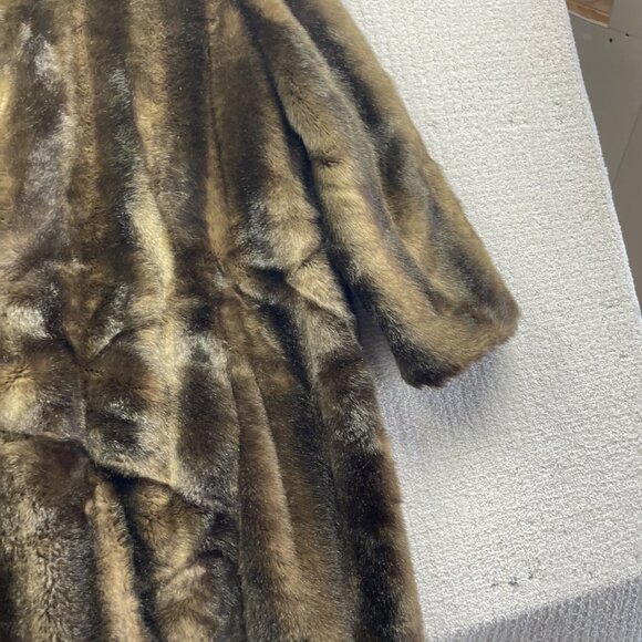 Sirbain Intl. Montreal Fur Heavy Parka Winter Coat Women's Canada Made Read - Picture 14 of 14